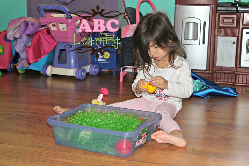 Easter Button Sensory Play Bin