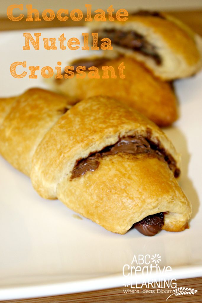 Easy Chocolate Nutella Croissant Recipe - simplytodaylife.com