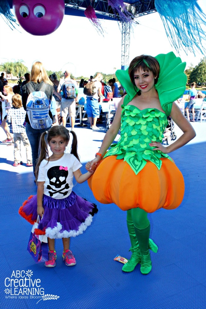 Sea World Spooktacular Pumpkin Princess