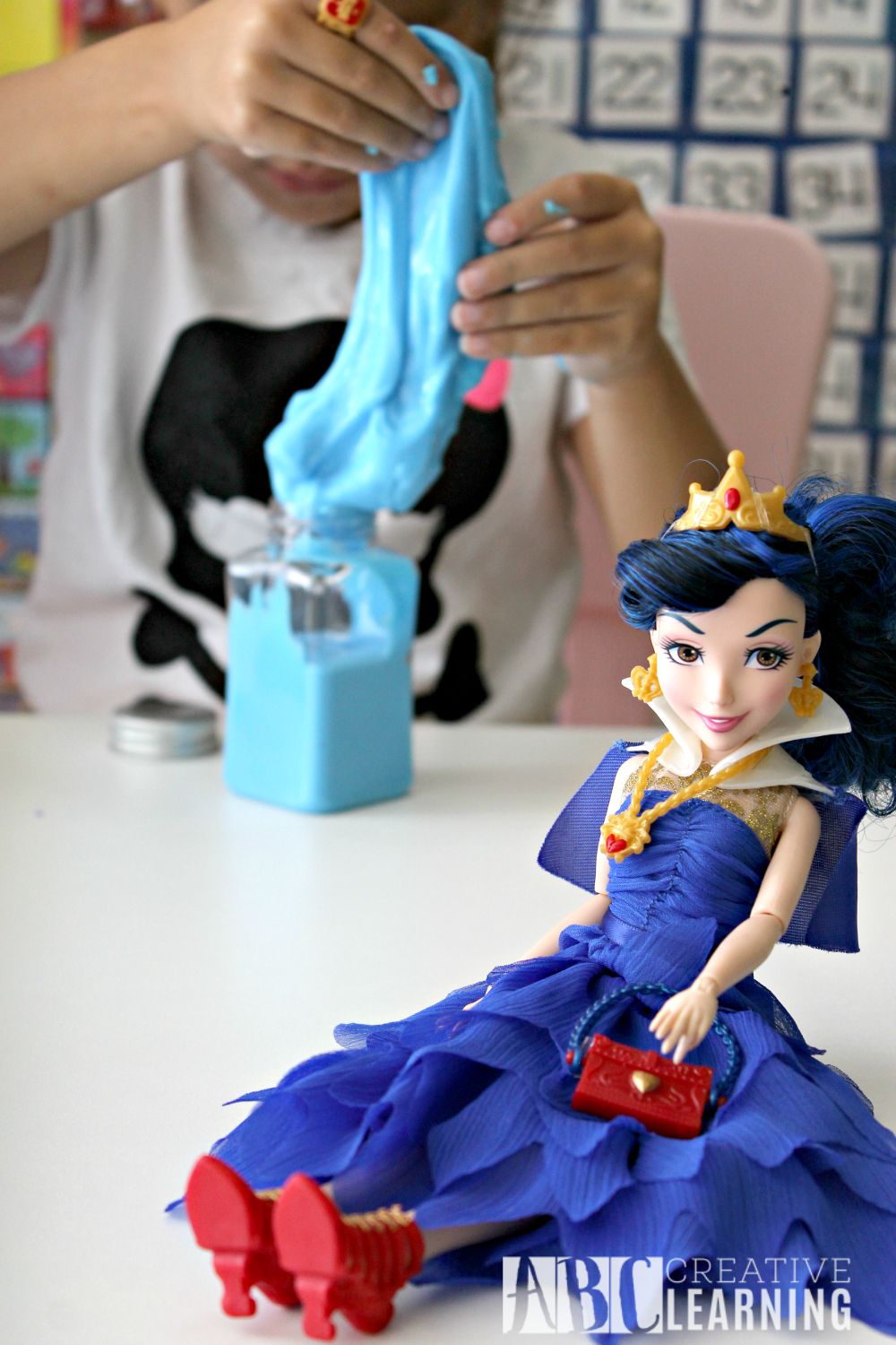 Potion Making with Disney Descendants Evie