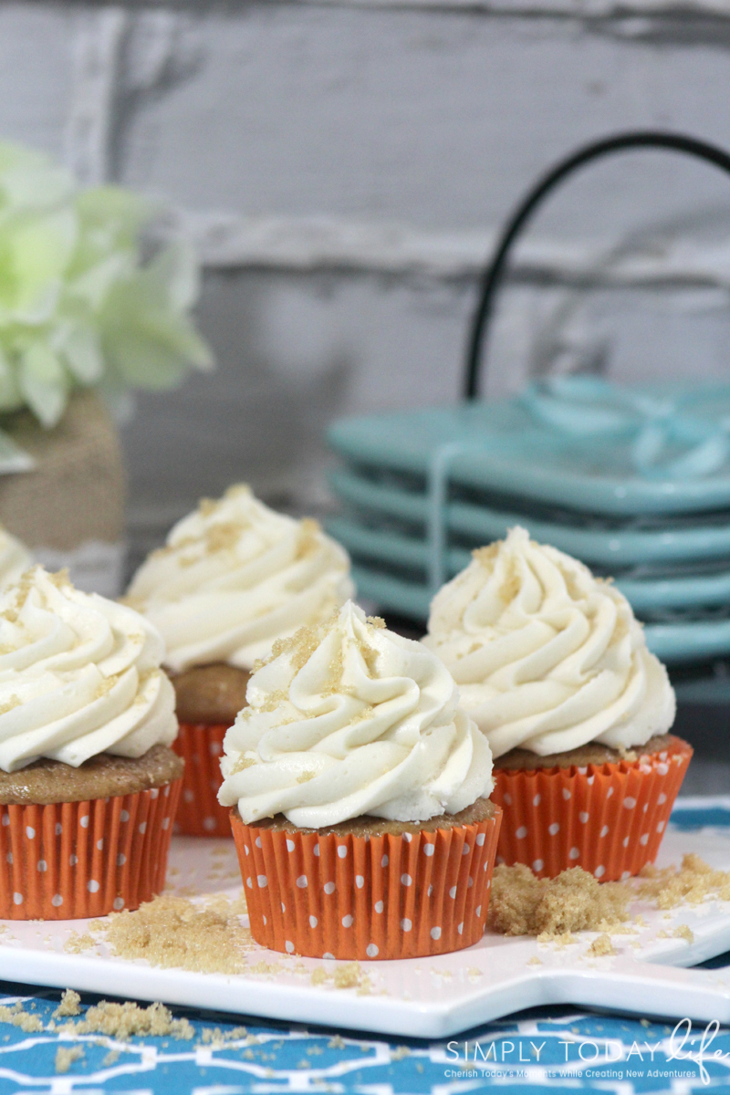 Maple Frosting Carrot Cupcakes