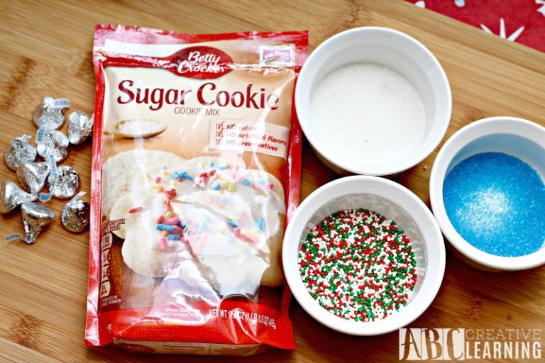 Baking Memories With Holiday Blossom Cookies