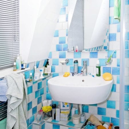 7 Easy Organization Tips For Kids Bathrooms That Work
