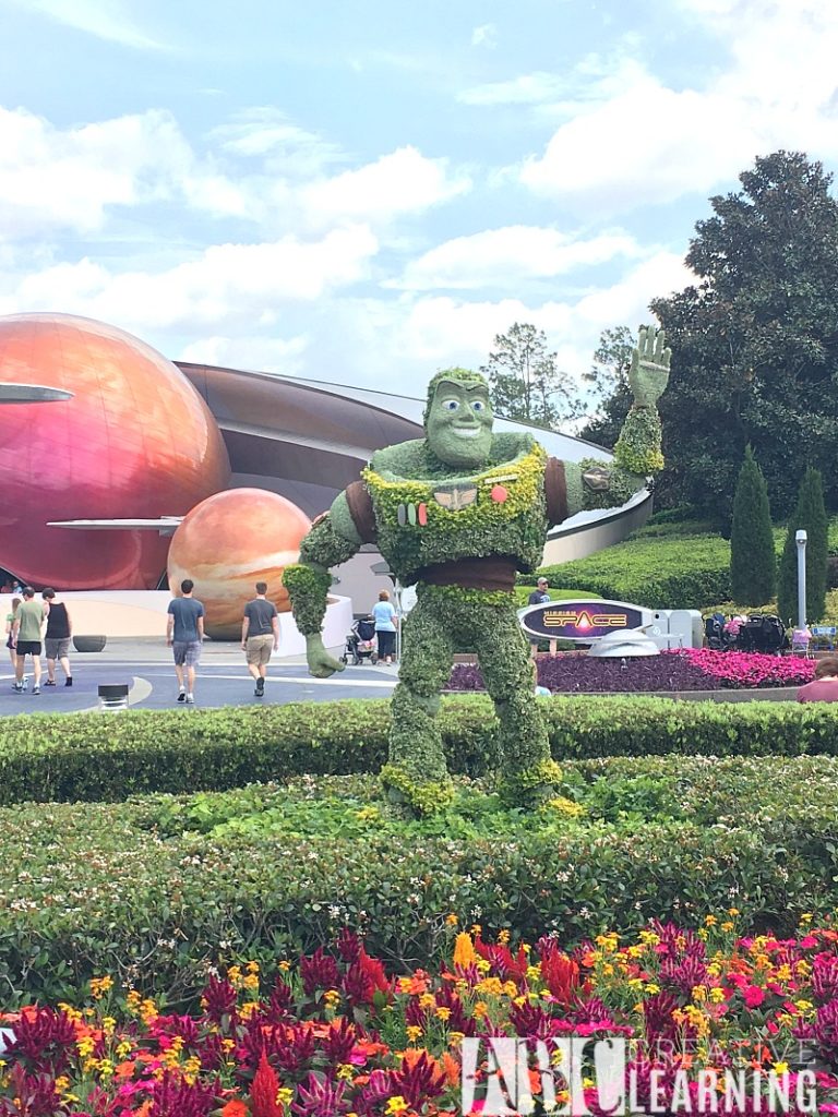 2017 Epcot International Flower and Garden Festival Guide #FreshEpcot