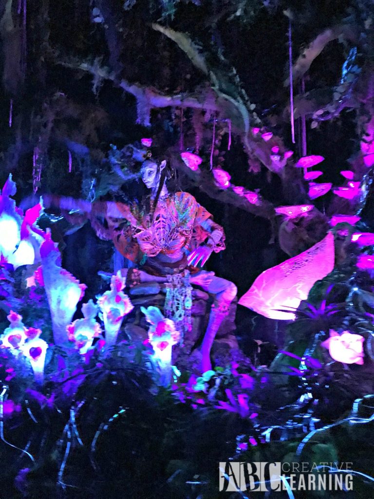 Pandora - World of Avatar at Disney's Animal Kingdom | 5 Things To Experience #VisitPandora Na'vi River Avatar