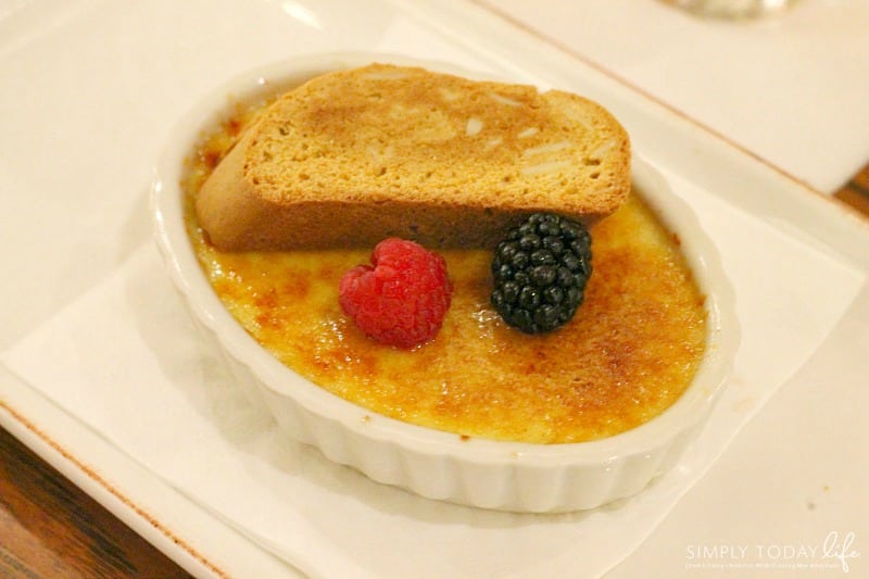 8 Reasons To Stay At Disney's Vero Beach Resort + Room Tour - Creme Brulee