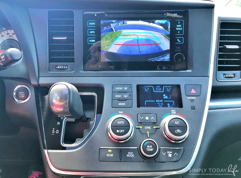 Reasons The Toyota Sienna SE Is The Perfect Family Car Back Up Camera