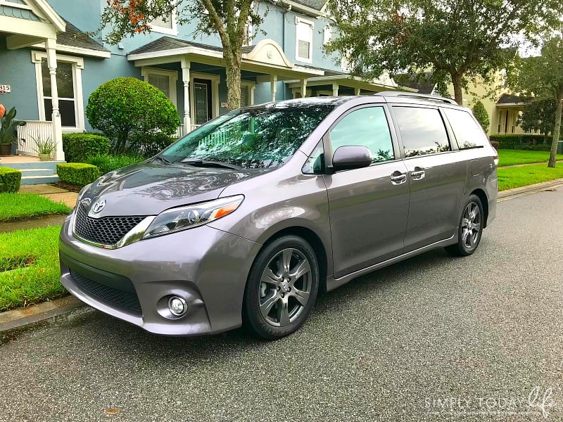 Reasons The Toyota Sienna SE Is The Perfect Family Car