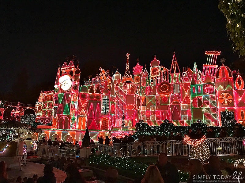 Experiencing Holiday Time at Disneyland and The Last Jedi on Star Tours - It's A Small World Holidays