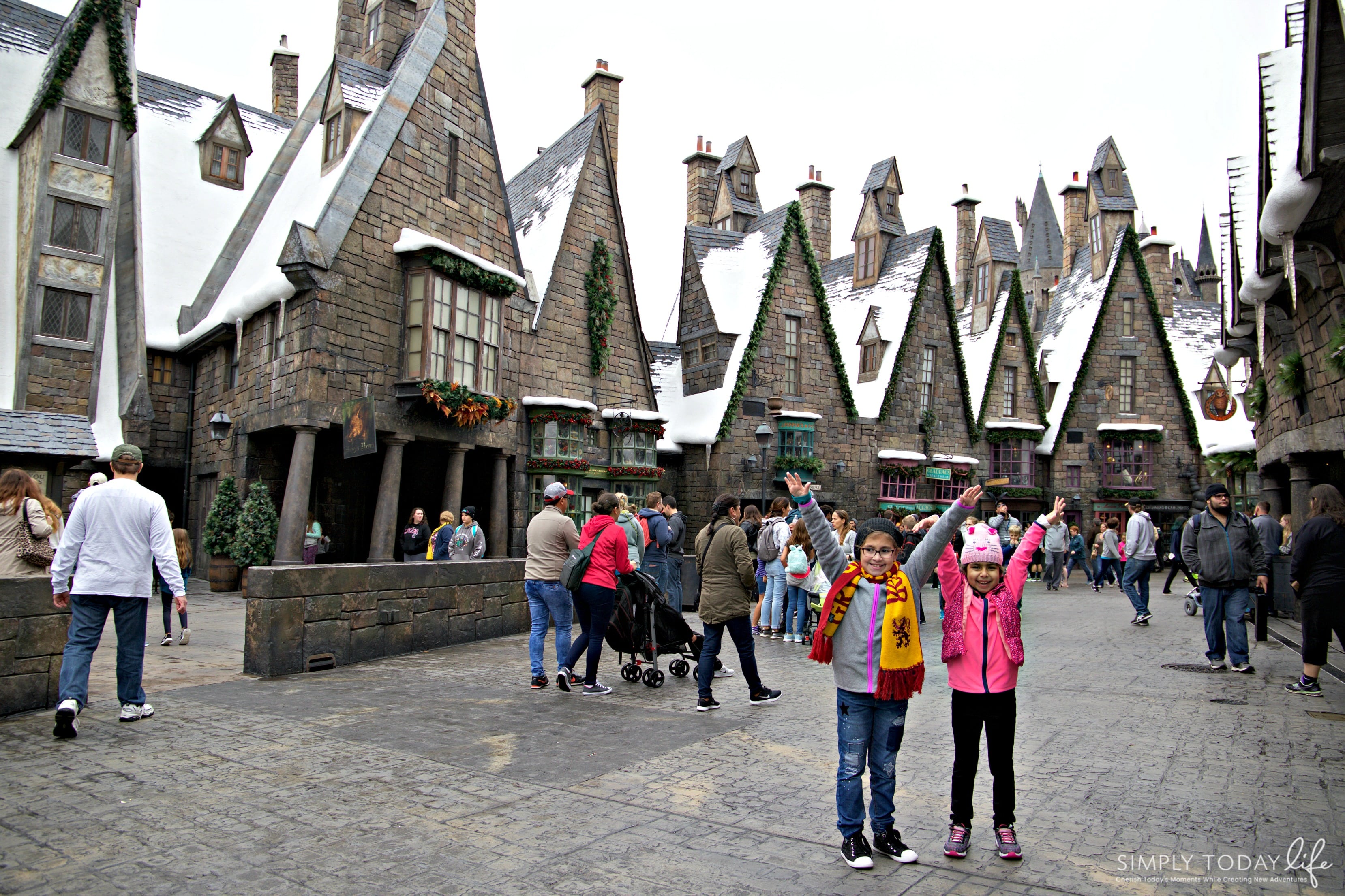 Family Guide To Celebrating the Holidays at Universal Orlando Resort - Hogwarts Holidays 