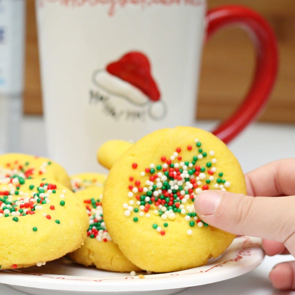 Mantecaditos Puerto Rican Cookie Recipe Perfect for Santa ...