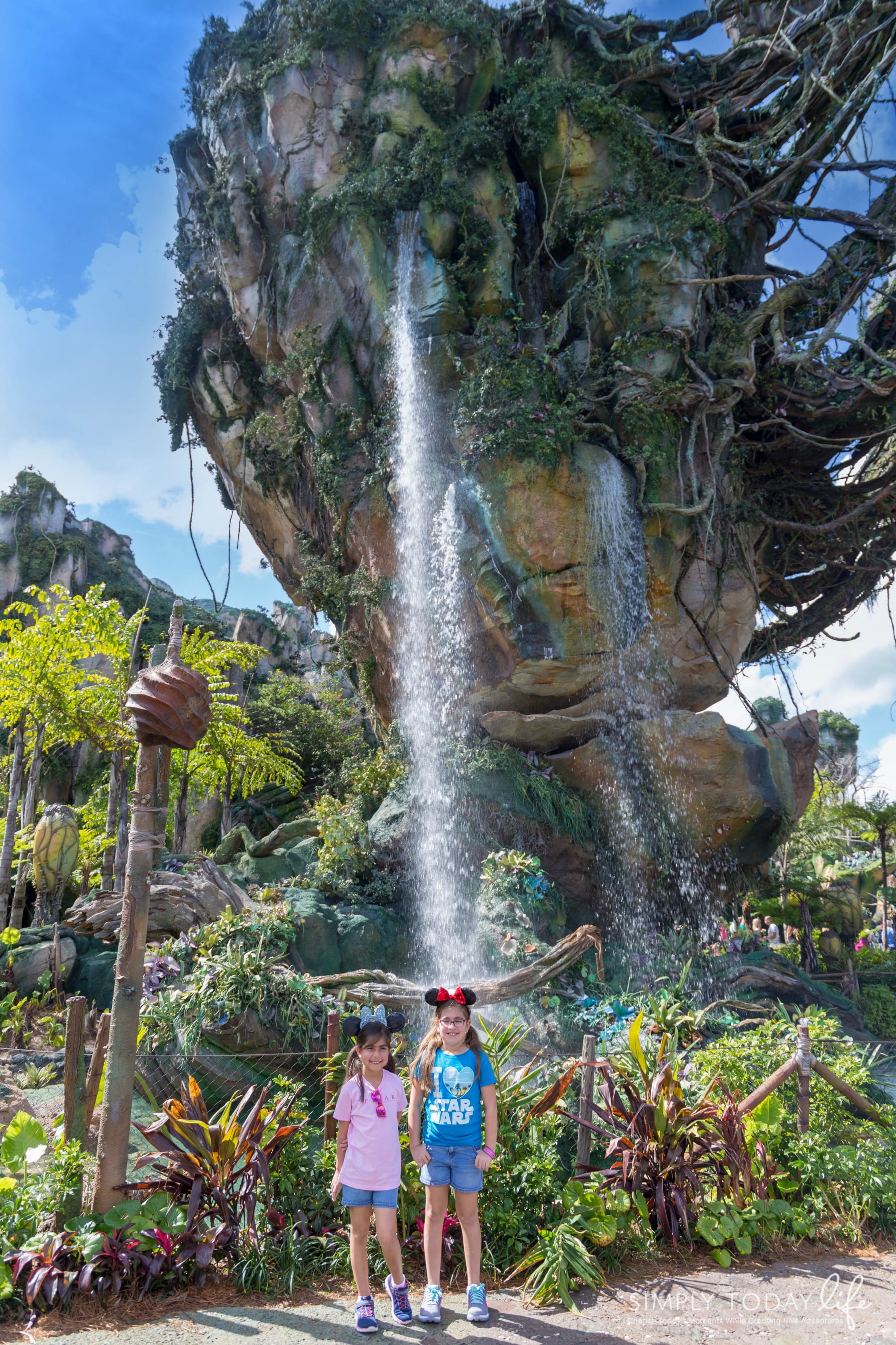 A Parents Guide To Visiting Disney Pandora with Kids - simplytodaylife.com