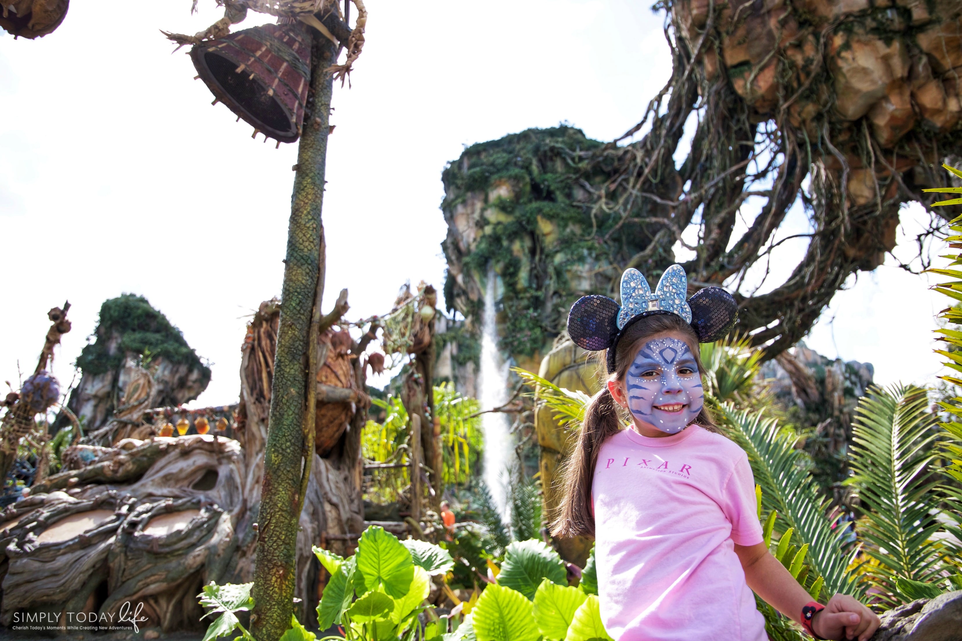 Turning Into An Avatar At Disney's Pandora - simplytodaylife.com