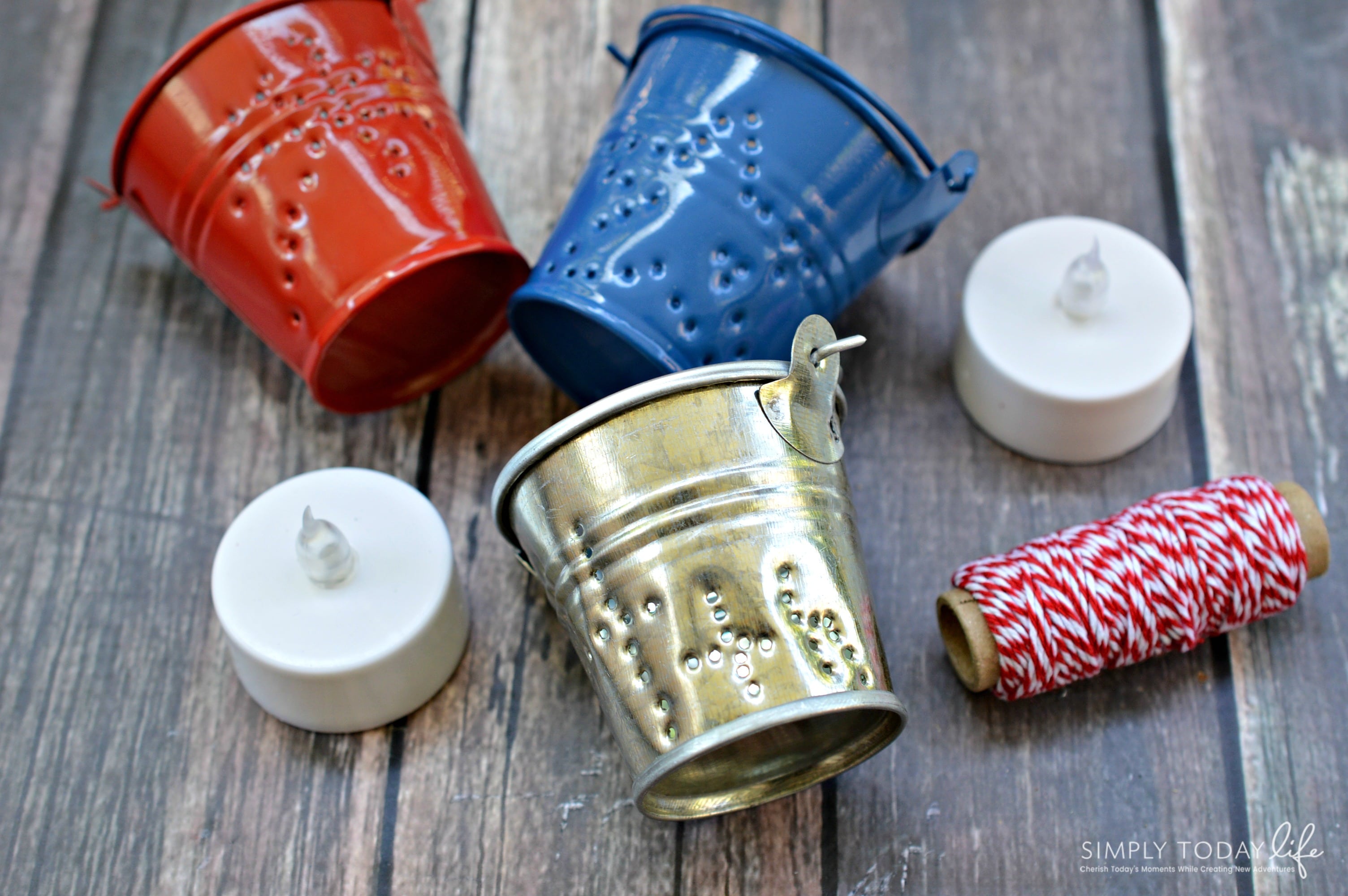 DIY Flag Patriotic Pails Craft - simplytodaylife.com