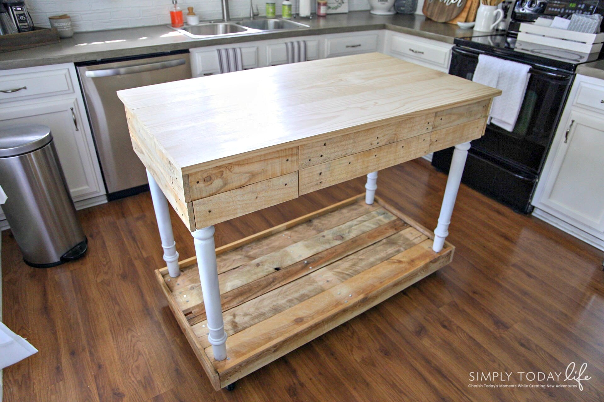 Repurpose pallet wood into a kitchen island table