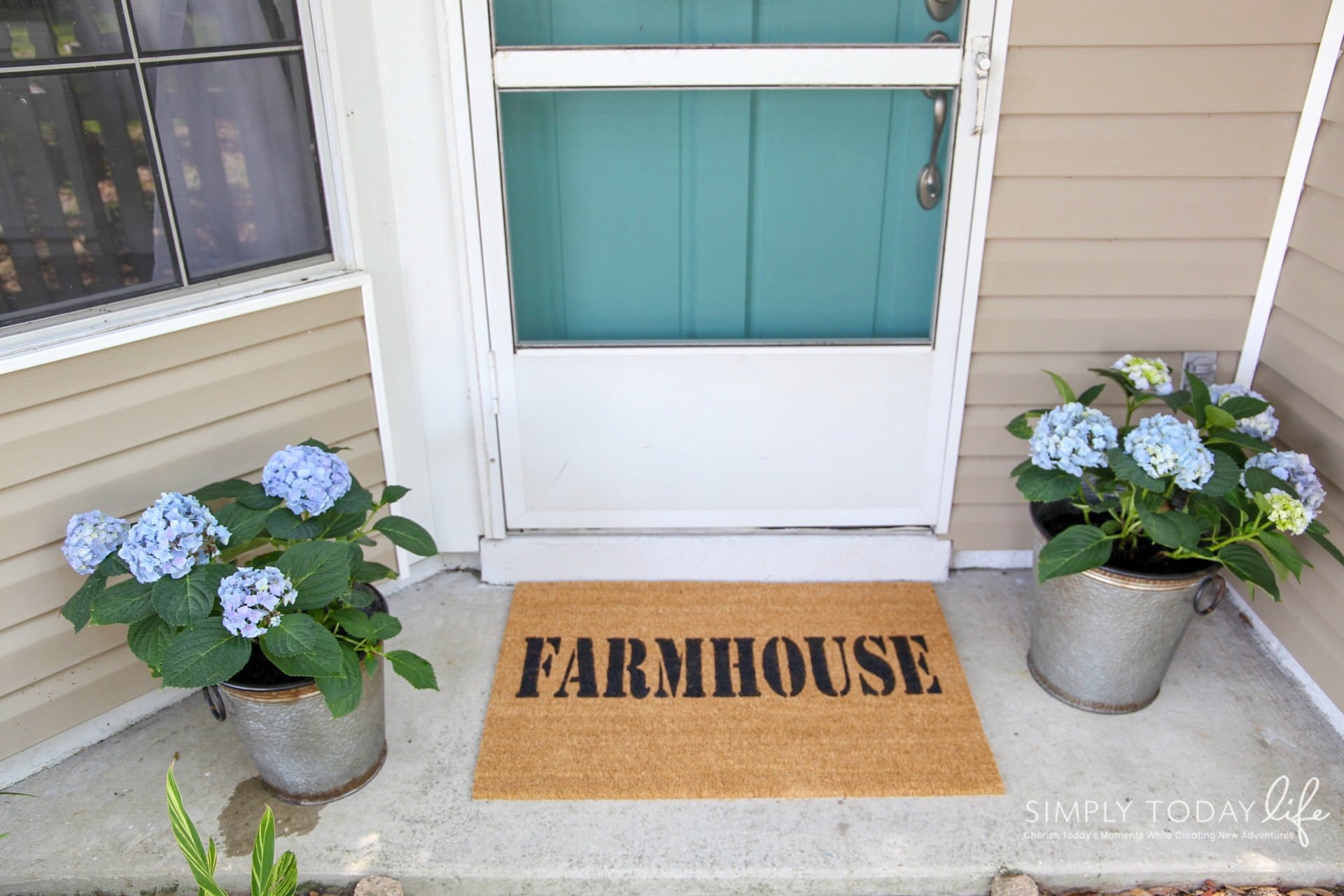 Budget Friendly Front Doormat Stenciling - simplytodaylife.com