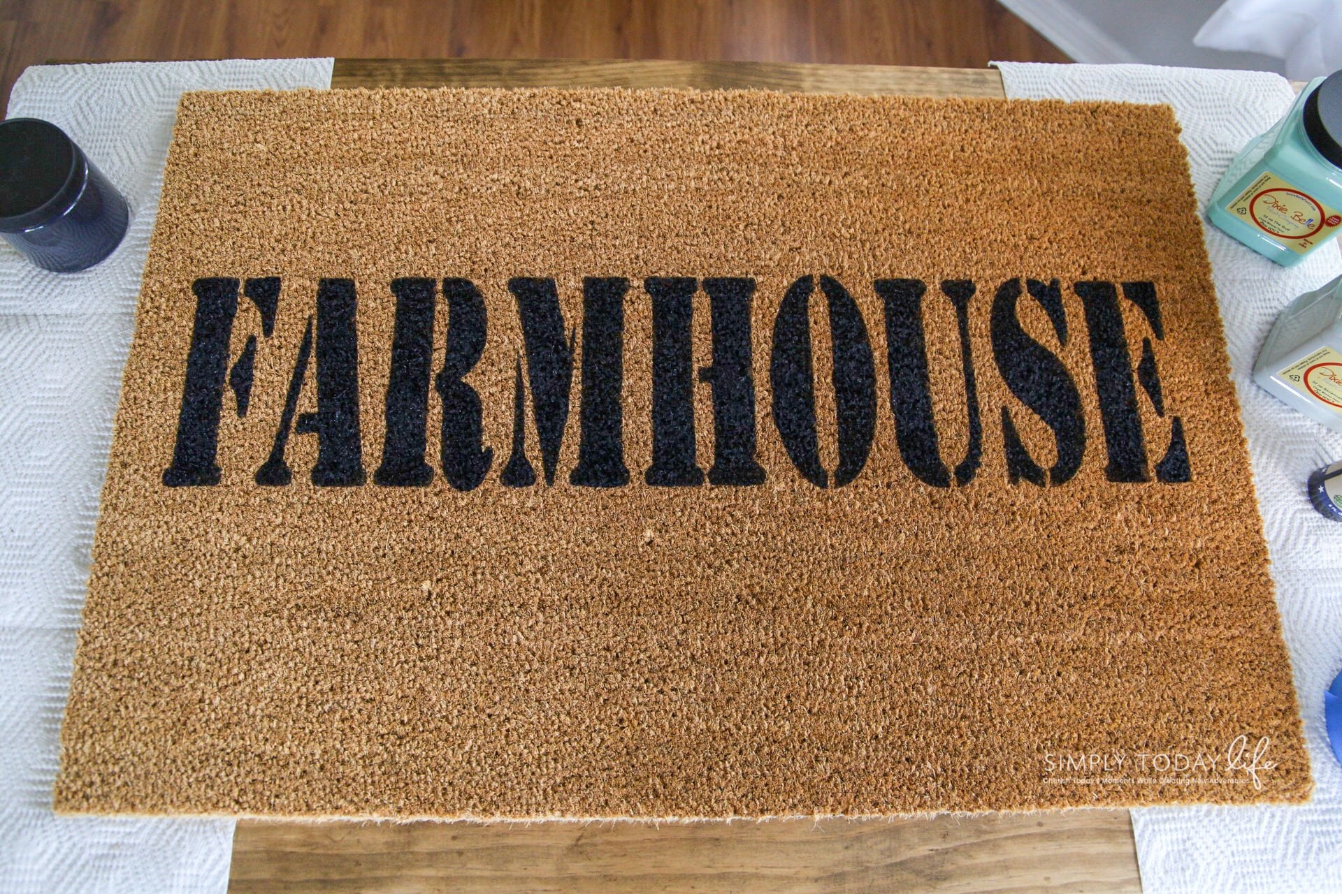 Farmhouse DIY Door Mat with Chalk Paint - simplytodaylife.com