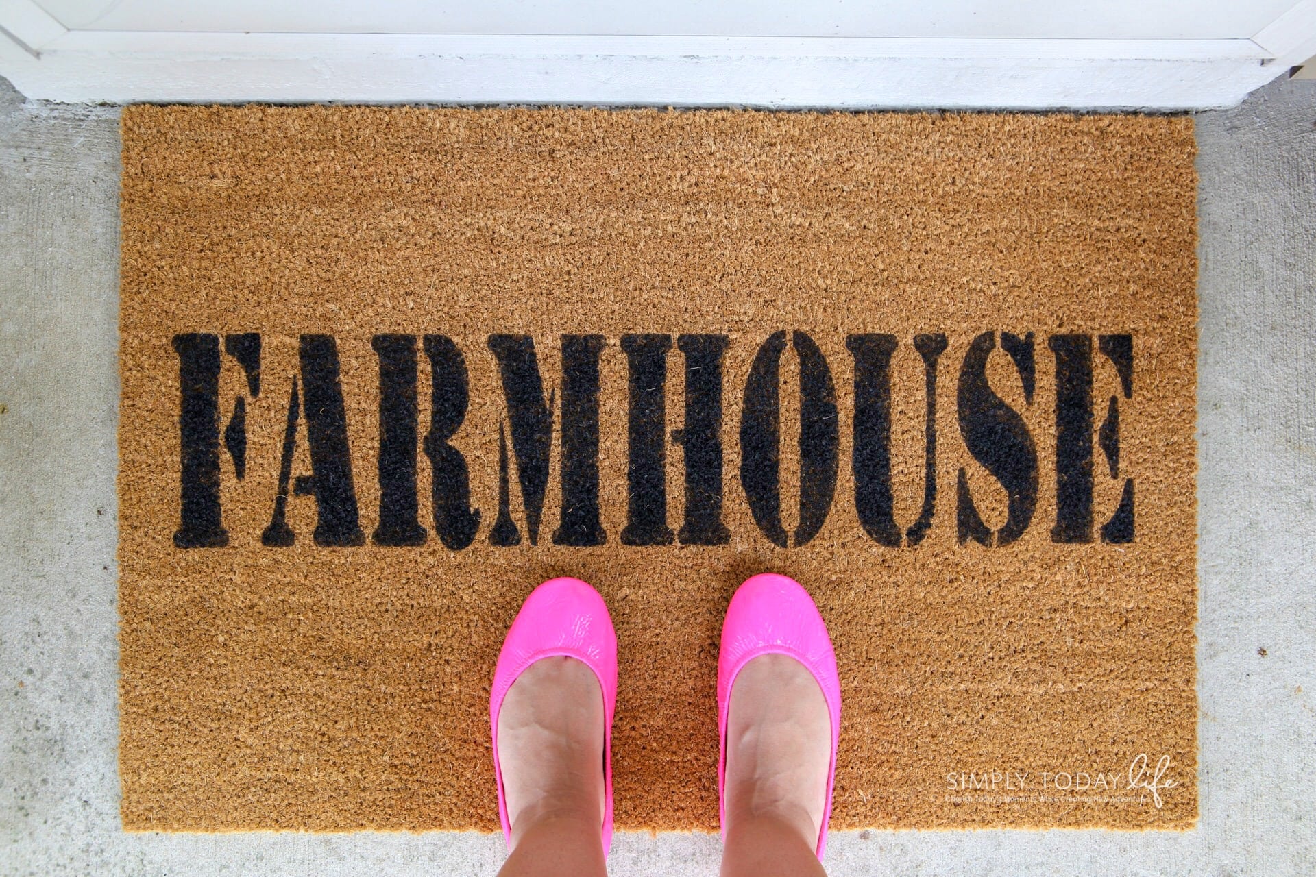 How to Paint a Doormat - Crazy Wonderful