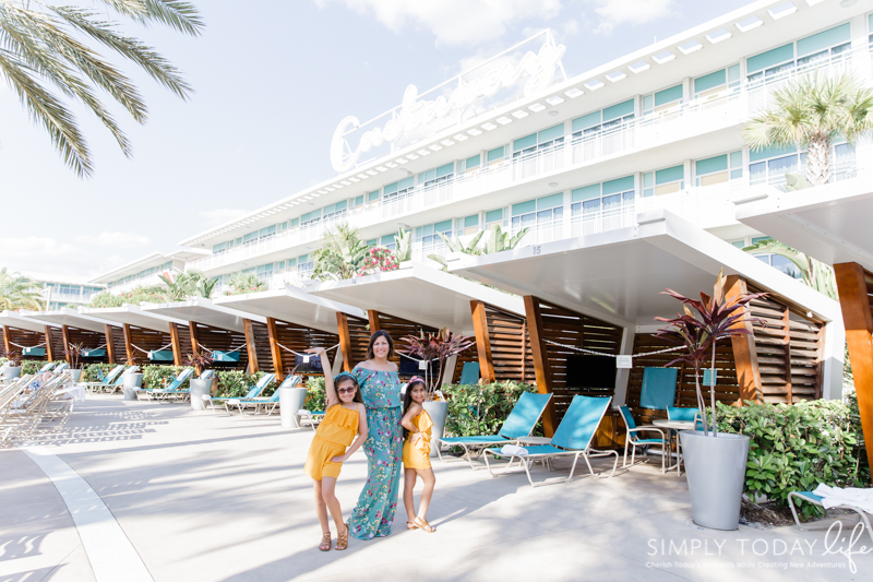 Cabana Bay Pool Cabana Courtyard