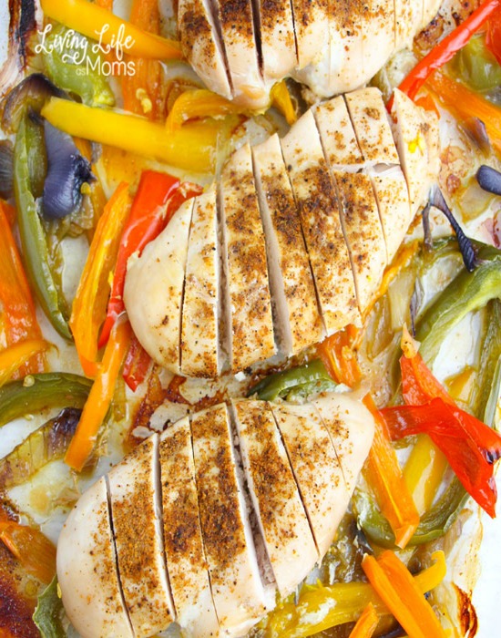 sheet-pan-chicken-fajitas