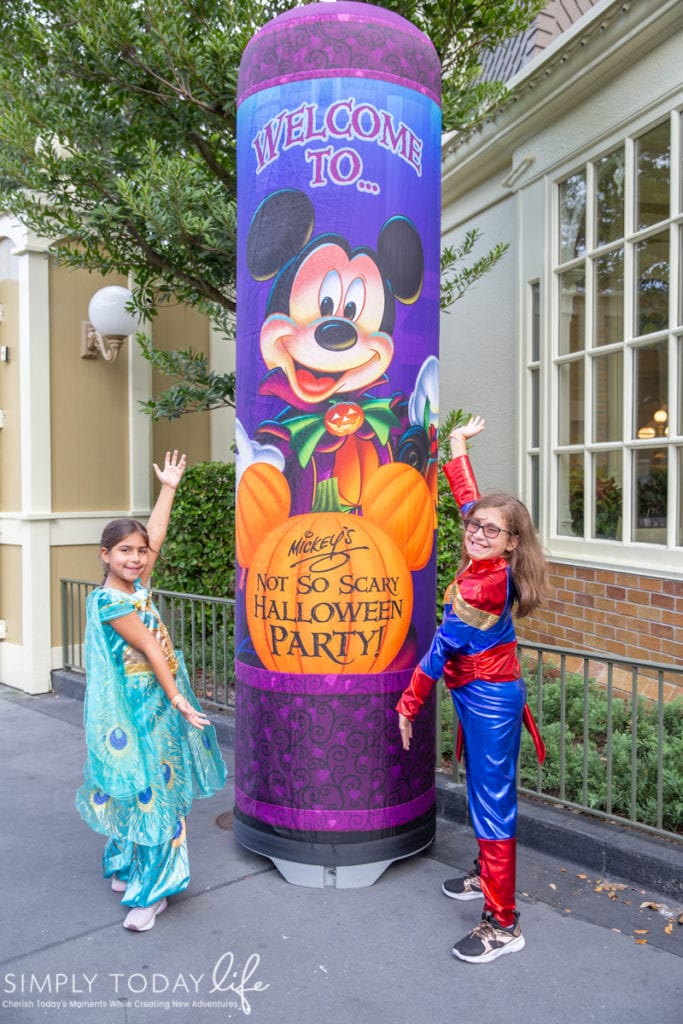 Mickey's Not So Scary Halloween Party Trick or Treating Tips